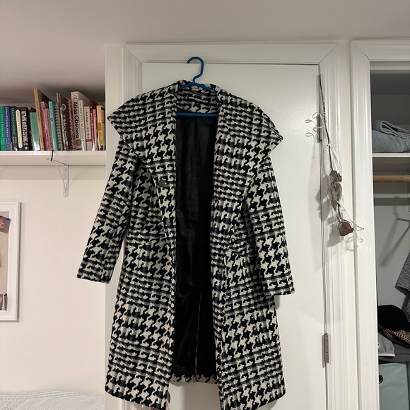 Karl Lagerfeld Paris coat - Picture 4 of 4